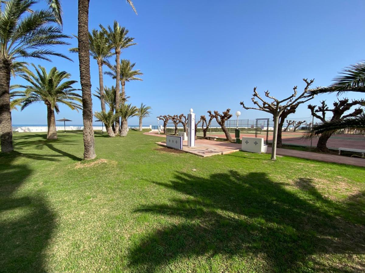 Ático en primerísima linea de playa!!! Denia Exterior foto