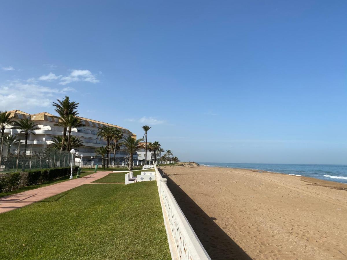 Ático en primerísima linea de playa!!! Denia Exterior foto